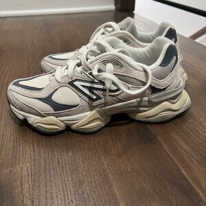 NewBalance 9060 Women’s Grey and White Moonrock